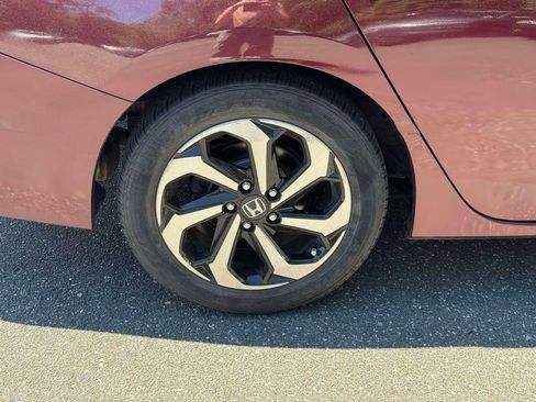 Used 2017 Honda Accord EX-L image 11