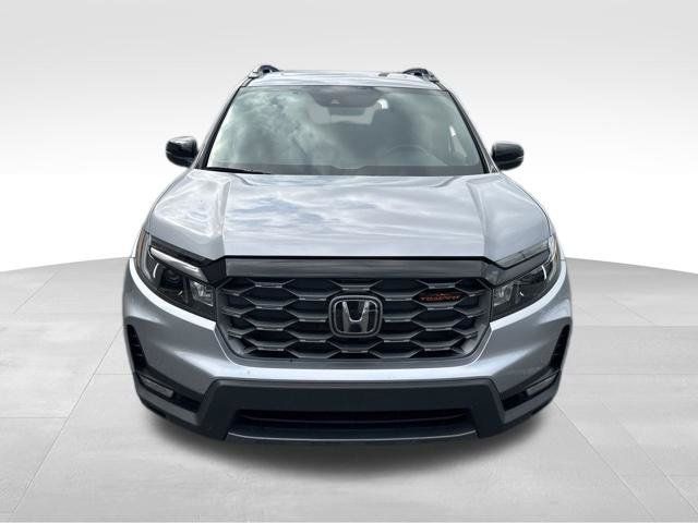 Used 2023 Honda Passport TrailSport image 3
