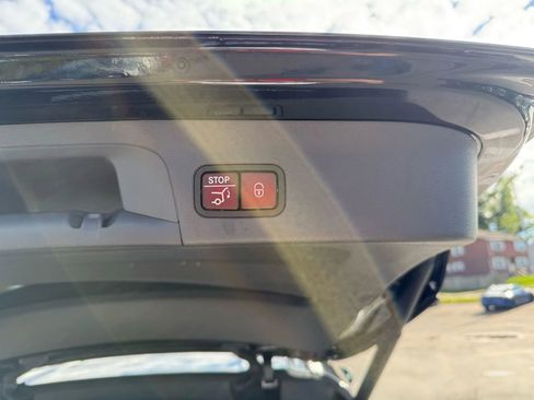 Used 2020 Mercedes-Benz GLS 450 4MATIC image 31