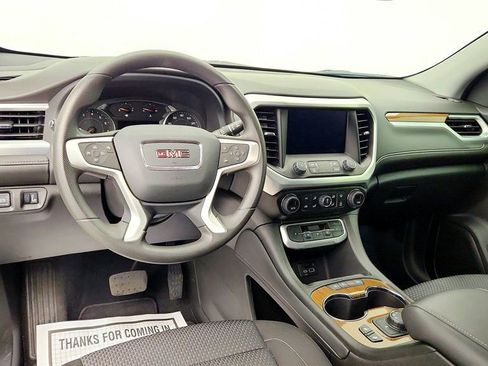 Used 2023 GMC Acadia SLE w/ Driver Convenience Package FWD image 12