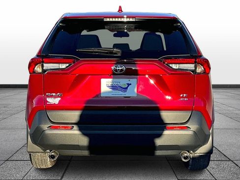 Used 2025 Toyota RAV4 LE image 4