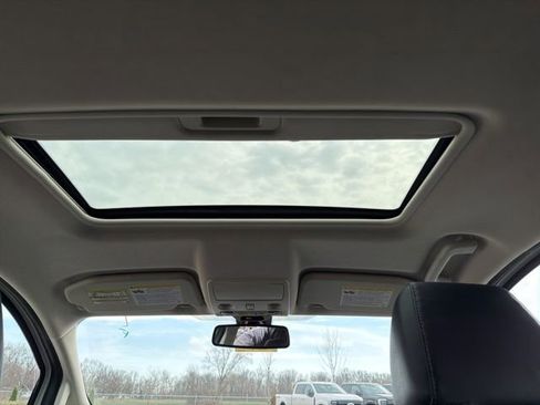 Used 2020 Ford EcoSport Titanium image 16