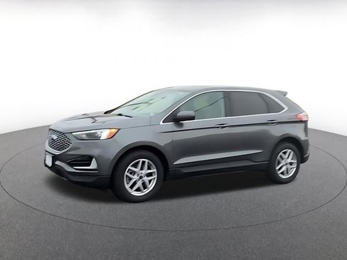 Used 2024 Ford Edge SEL image 8
