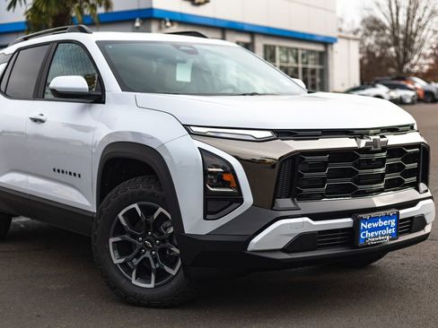 New 2026 Chevrolet Equinox ACTIV image 3