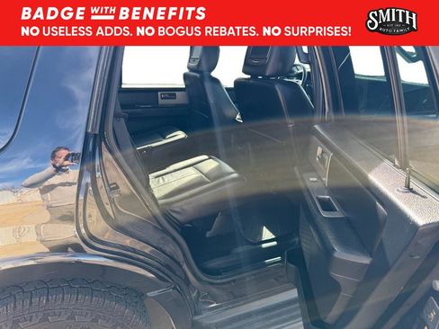 Used 2016 Ford Expedition XLT w/ Equipment Group 202A image 5