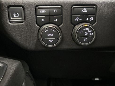 Used 2024 Chevrolet Silverado 1500 RST w/ Z71 Off-Road Package image 51