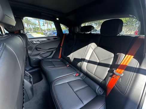 Used 2026 Porsche Macan AWD/4WD image 36