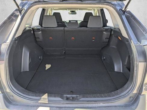 Used 2019 Toyota RAV4 XLE w/ Carpet Mat Package FWD image 6