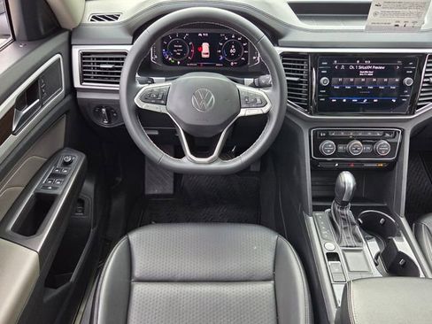 Used 2022 Volkswagen Atlas SE image 15