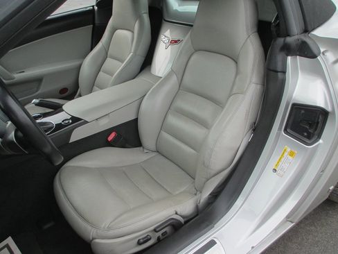 Used 2008 Chevrolet Corvette Convertible w/ Preferred Equipment Group image 13