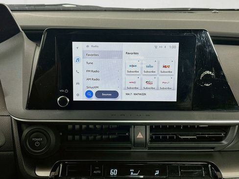 Used 2025 Toyota Prius LE FWD image 21
