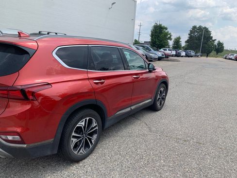 Used 2019 Hyundai Santa Fe AWD image 4