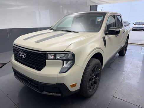 New 2025 Ford Maverick XLT w/ XLT Luxury Package image 9