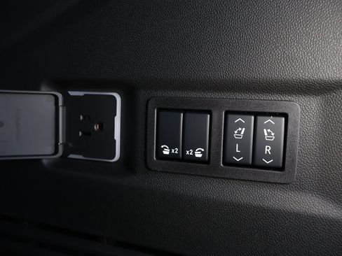 New 2026 Chevrolet Tahoe High Country image 30