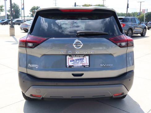 Used 2021 Nissan Rogue SV AWD/4WD image 6