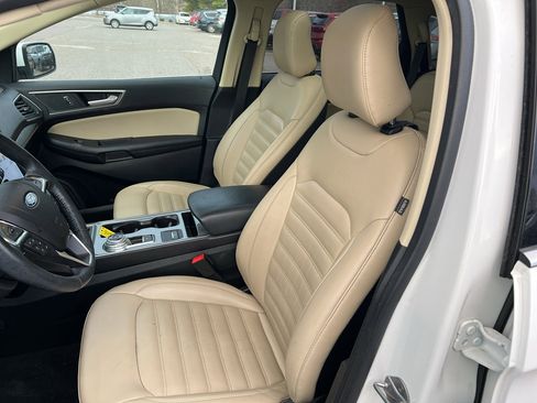 Used 2023 Ford Edge SEL w/ Convenience Package image 11