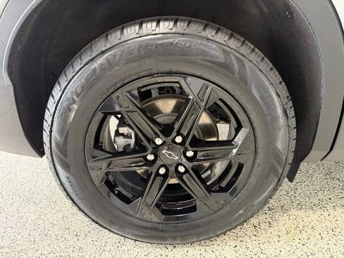 Used 2024 Chevrolet Blazer LT w/ Convenience Package FWD image 30