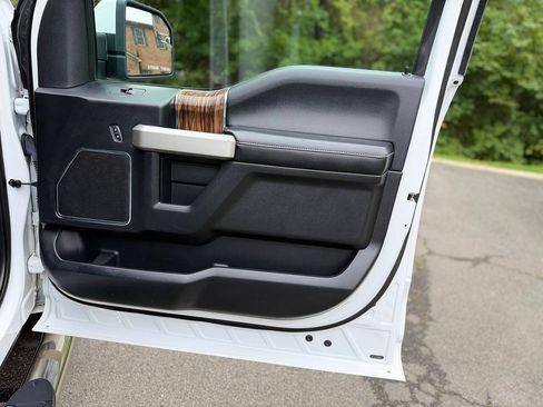 Used 2018 Ford F150 Lariat AWD/4WD image 25