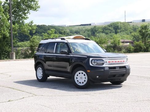 New 2026 Ford Bronco Sport Heritage w/ Convenience Package AWD/4WD image 1