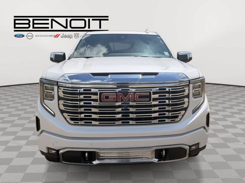 Used 2024 GMC Sierra 1500 Denali w/ Denali Reserve Package AWD/4WD image 2