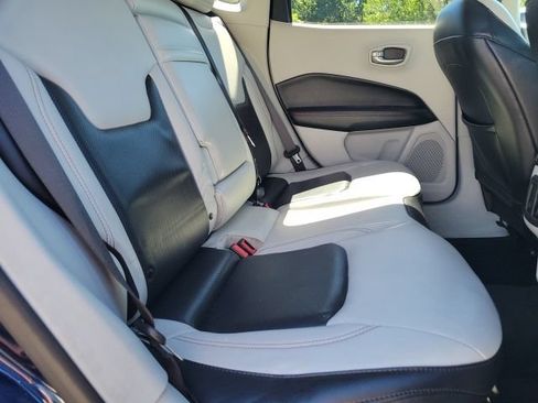 Used 2017 Jeep Compass Limited AWD/4WD image 23