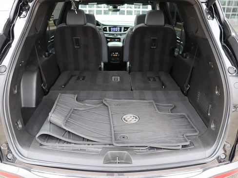 Used 2022 Buick Enclave Premium w/ Experience Buick Package image 30