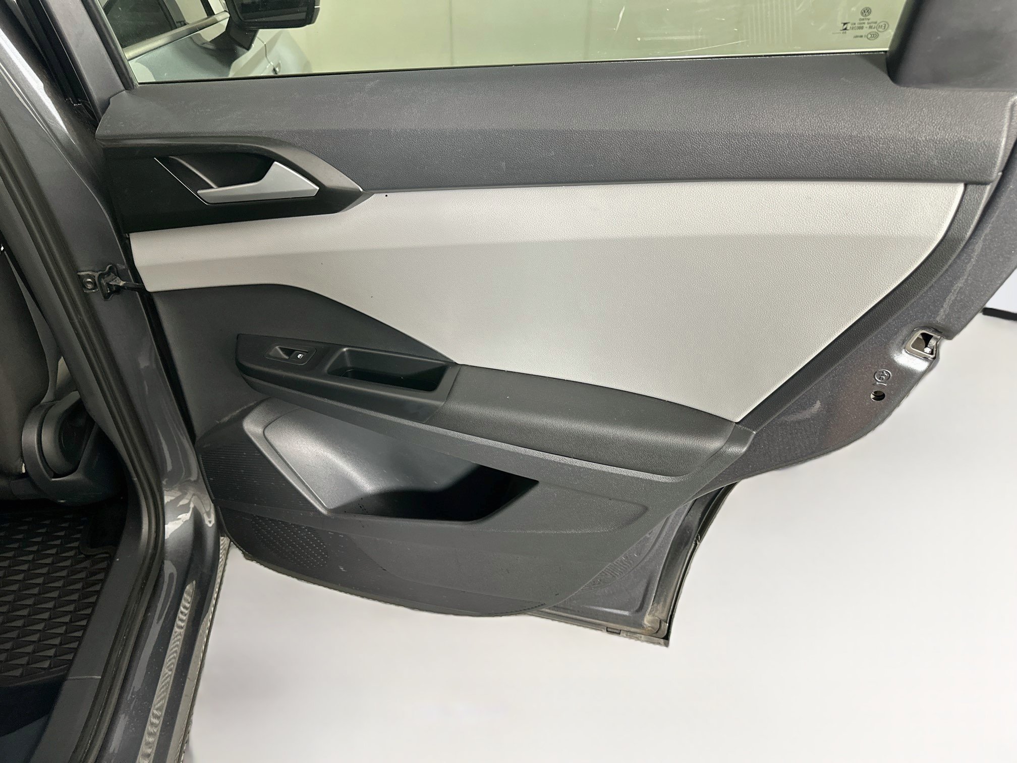 Used 2023 Volkswagen Taos S FWD image 27
