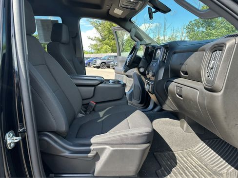 Used 2021 Chevrolet Silverado 1500 Custom AWD/4WD image 18