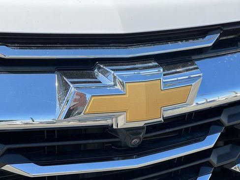 Used 2025 Chevrolet Equinox LT w/ Convenience Package II FWD image 39