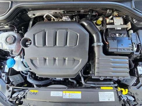 Used 2026 Volkswagen Golf AWD/4WD image 27