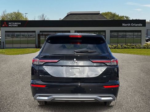 New 2026 Mitsubishi Outlander SE FWD image 5