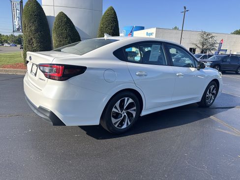 Used 2023 Subaru Legacy Premium AWD/4WD image 4