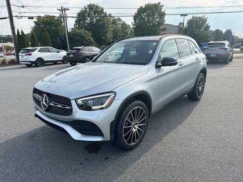 Used 2022 Mercedes-Benz GLC 300 image 3