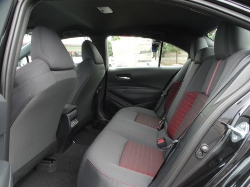 Used 2026 Toyota Corolla SE image 13