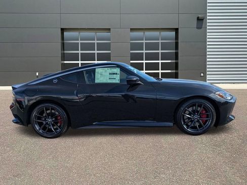 New 2026 Nissan Z Performance w/ Floor Mat Package RWD image 4