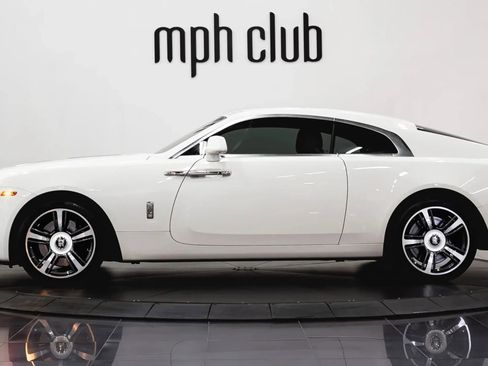 Used 2015 Rolls-Royce Wraith RWD image 3