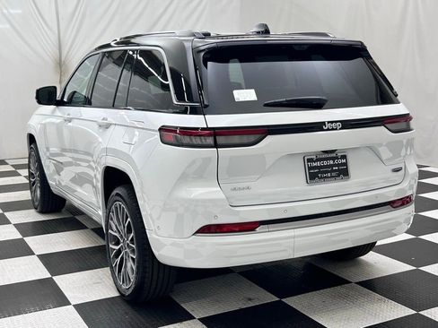 New 2026 Jeep Grand Cherokee Summit AWD/4WD image 5
