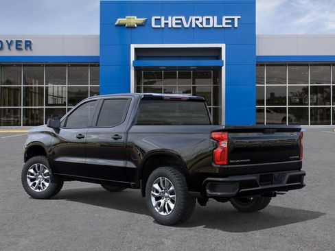 New 2026 Chevrolet Silverado 1500 Custom RWD image 3