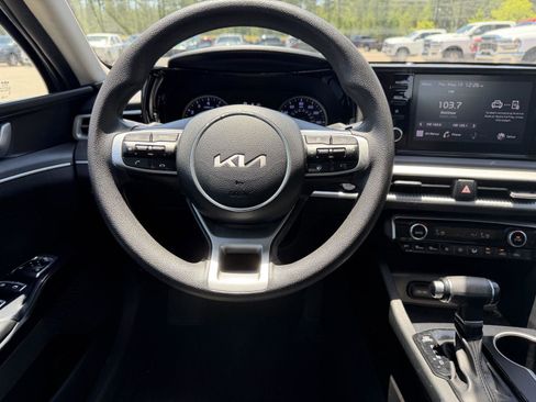 Used 2023 Kia K5 LXS FWD image 8
