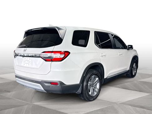 Used 2025 Honda Pilot EX-L image 8