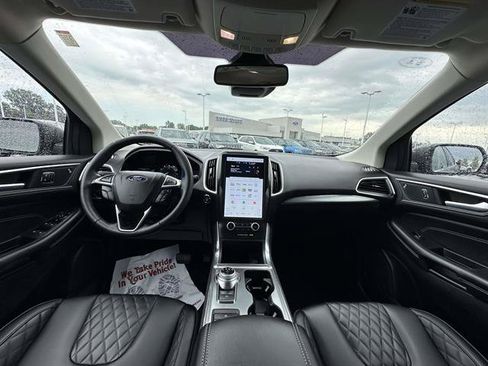 Used 2024 Ford Edge Titanium AWD/4WD image 13