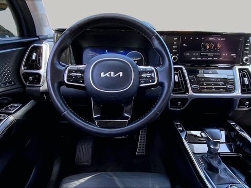 Used 2022 Kia Sorento SX FWD image 6
