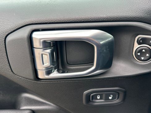 New 2026 Jeep Gladiator Sport image 8