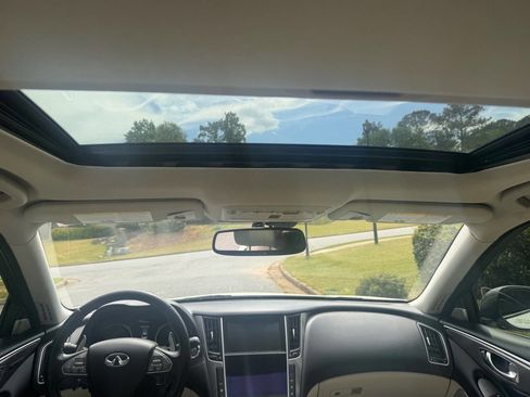 Used 2017 INFINITI Q50 Sport image 21