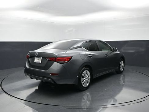 Used 2025 Nissan Sentra S w/ Lighting Package FWD image 8