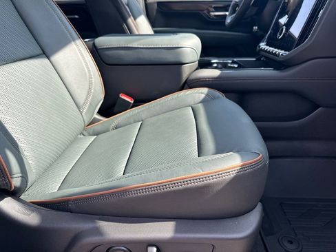 New 2026 GMC Yukon XL AT4 w/ AT4 Premium Plus Package image 14