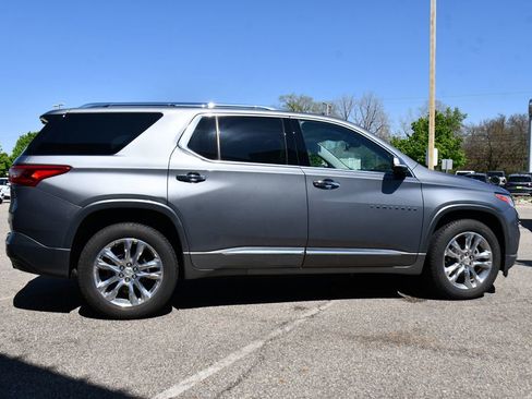 Used 2019 Chevrolet Traverse High Country w/ LPO, Floor Liner Package FWD image 7