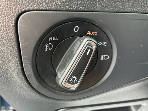 Used 2019 Volkswagen Tiguan SEL AWD/4WD image 19