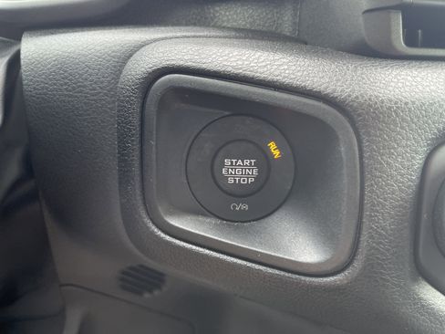 Used 2024 Jeep Wrangler Unlimited Sport AWD/4WD image 22