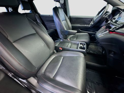 Used 2023 Honda Odyssey Sport image 16